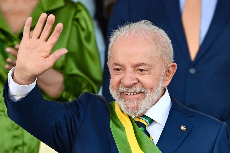 لولا (Lula) يفوز بولاية رابعة غير مسبوقة في البرازيل: 51.76% مقابل 48.24% لفلافيو بولسونارو (Flávio Bolsonaro) والبرازيل تبقى إلى اليسار